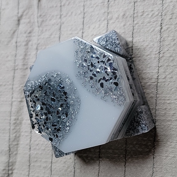 Handmade Shattered Glass Effect Glittery Silver Unique Coaster Set - Picture 1 of 7